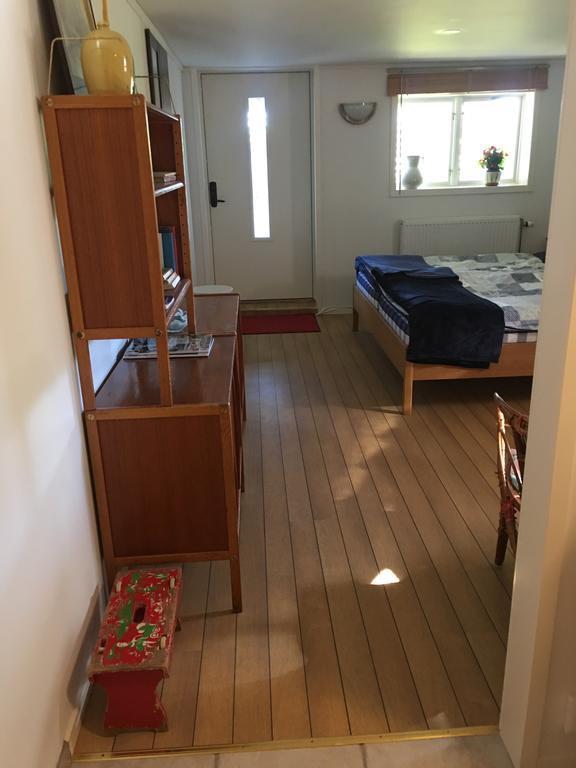 Rum I Villa - Kaerleksudden Norrtaelje Εξωτερικό φωτογραφία